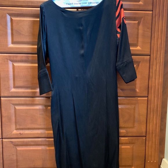 Beautiful black/orange silk dress - Picture 3 of 3